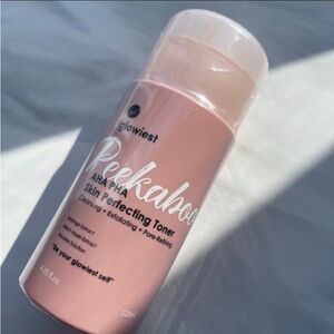 Glowiest Peekaboo AHA & PHA Skin Perfecting Toner NWT